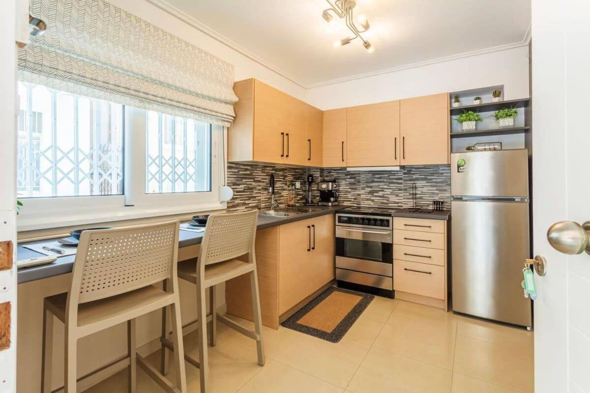 Kalamata Lime Studio - Cozy Gem With Private Parking Екстер'єр фото
