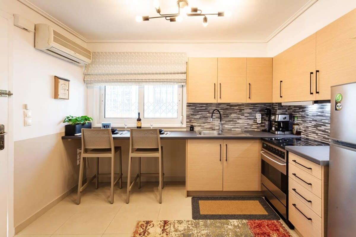 Kalamata Lime Studio - Cozy Gem With Private Parking Екстер'єр фото